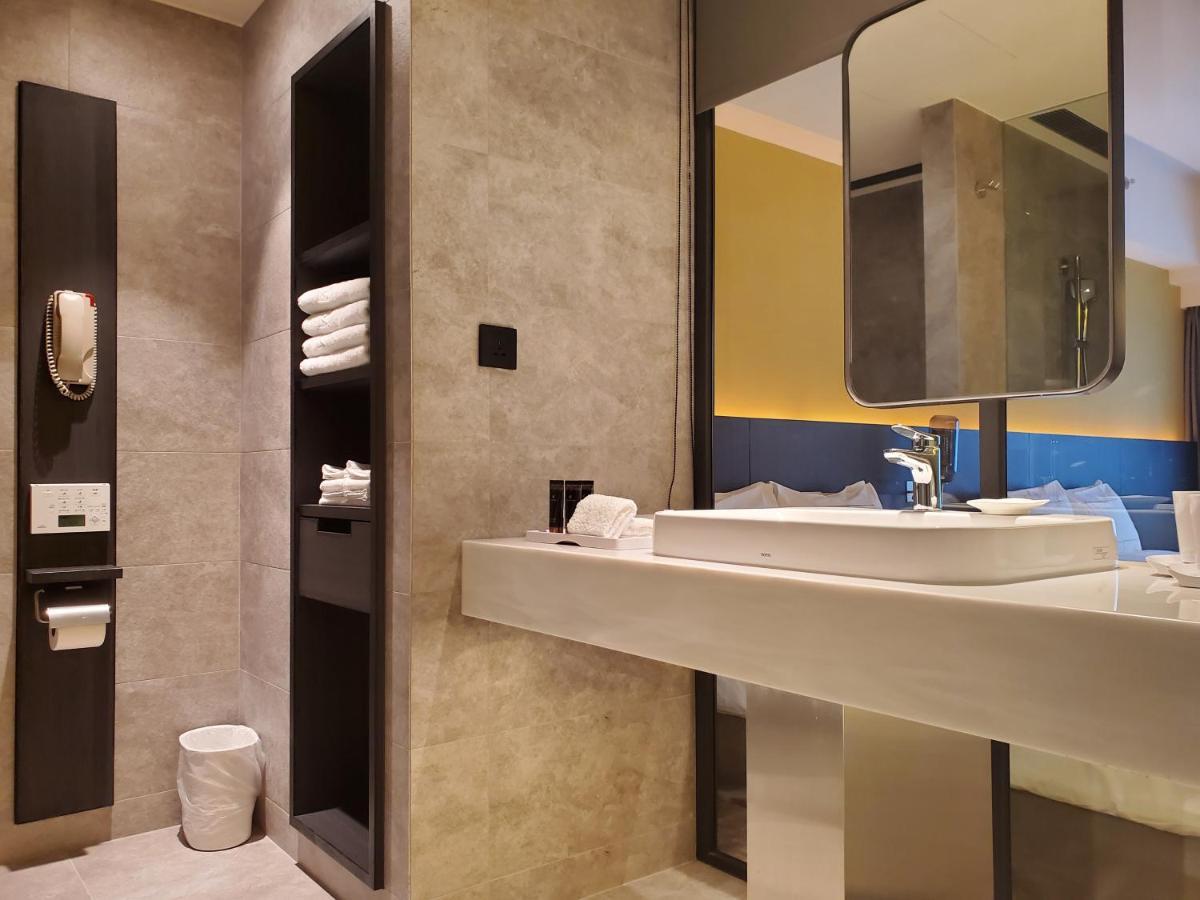 Parkview Hotels & Resorts Hualien Extérieur photo Bathroom