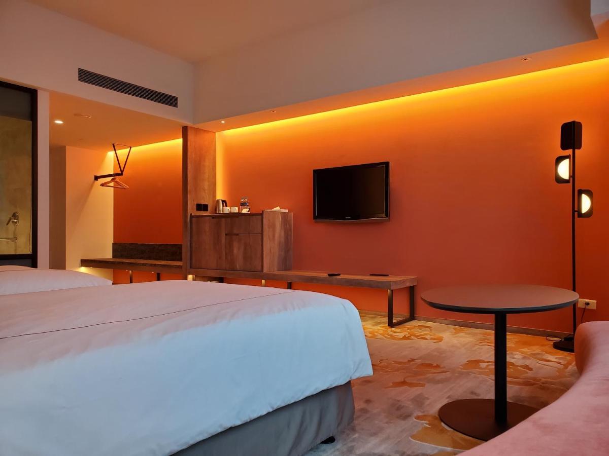 Parkview Hotels & Resorts Hualien Extérieur photo A room at the hotel