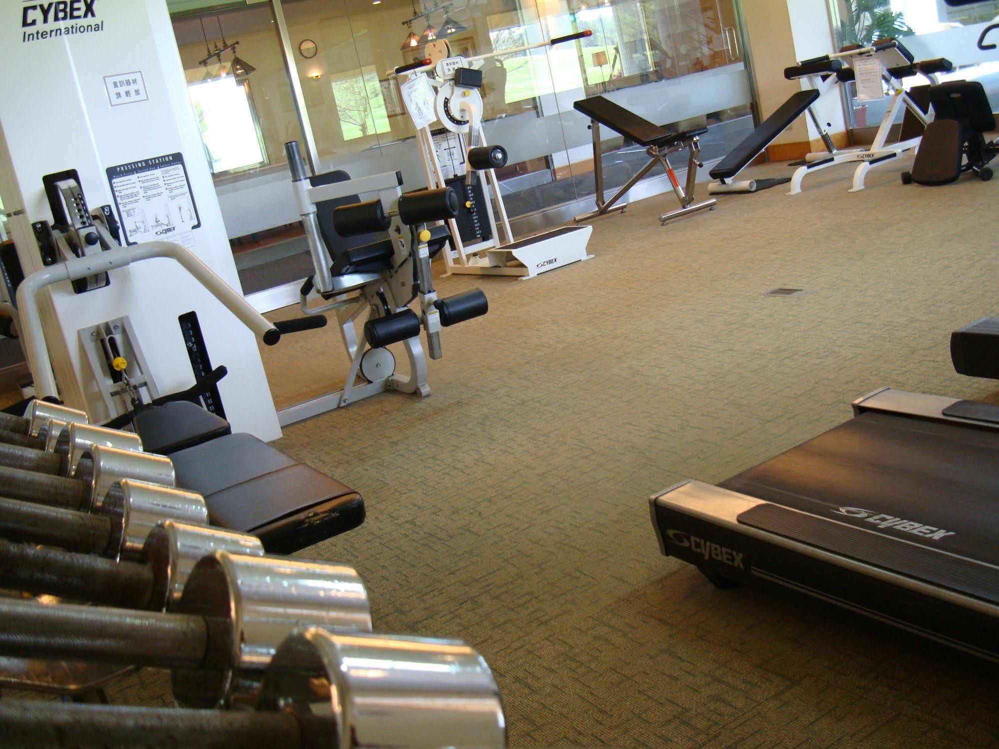 Parkview Hotels & Resorts Hualien Extérieur photo A typical gym